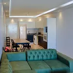 Caesar & Apartment
