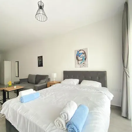 Caesar & Apartament