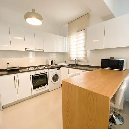 Caesar & Apartament