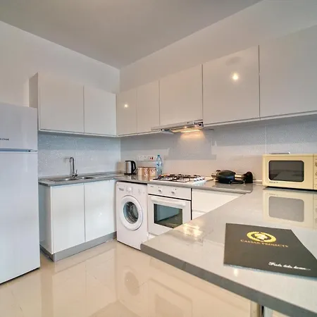 Caesar & Apartament