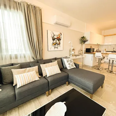 Apartament Caesar & *