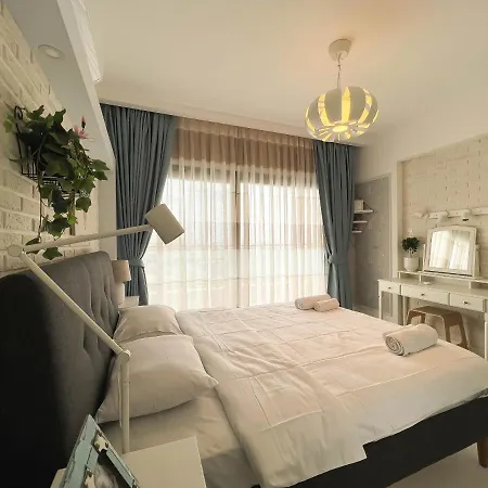 Apartament Caesar & *