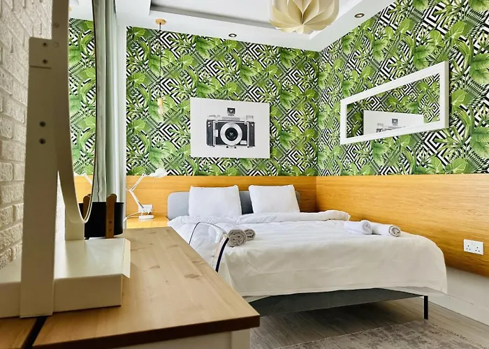 Caesar & Apartment Trikomo