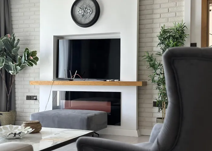 Caesar & Apartment Trikomo