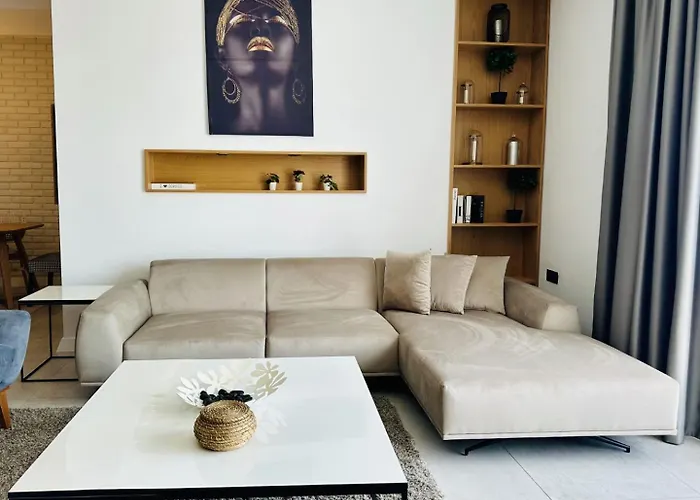 Apartment Caesar & *