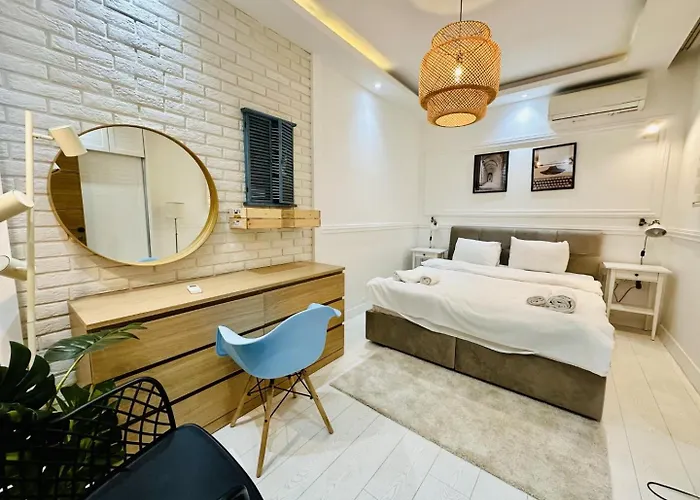 Apartment Caesar & *