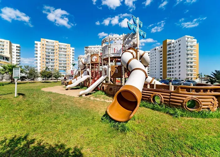 Caesar & Apartment *